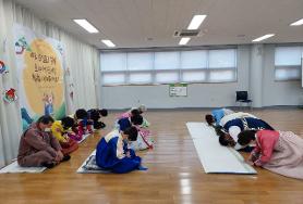  효령노인복지타운 어르신들께 새해 인사 