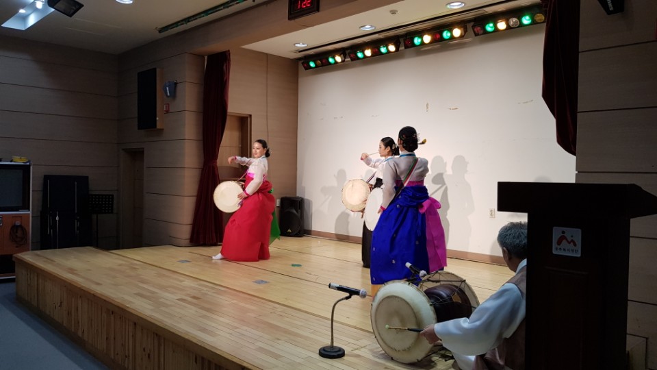  가예예술단 초청공연