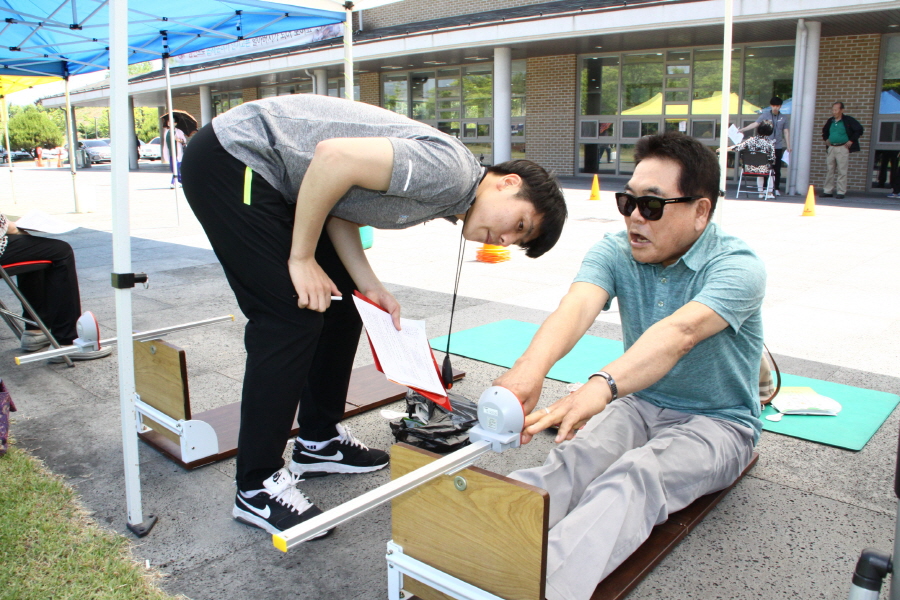  어르신 체력 나이는 얼마일까요?