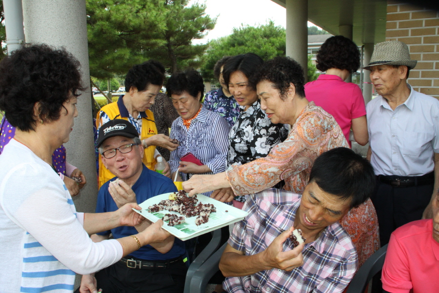  식당 증축 공사… 첫 삽